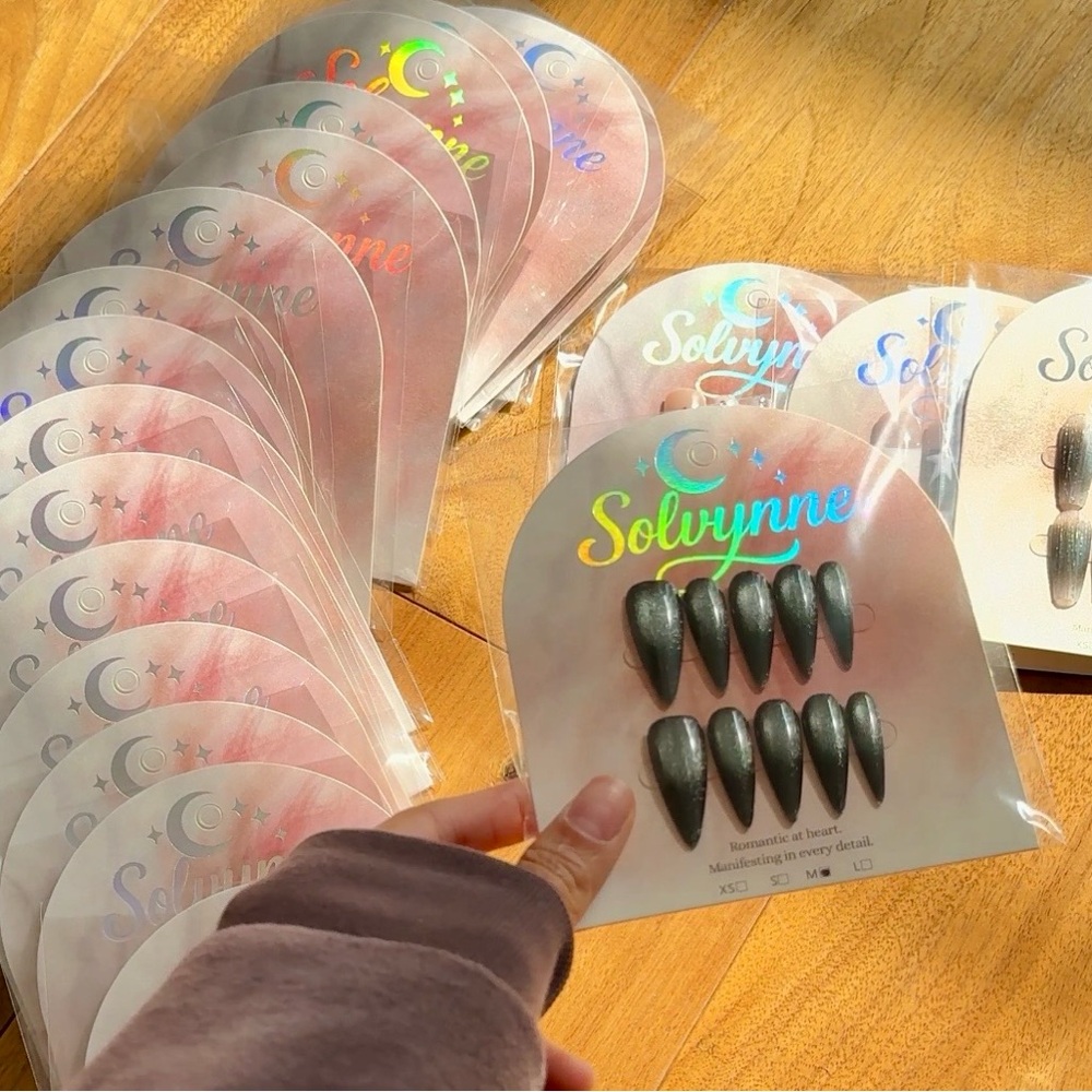 (Sold)Y2K Press-On Nails